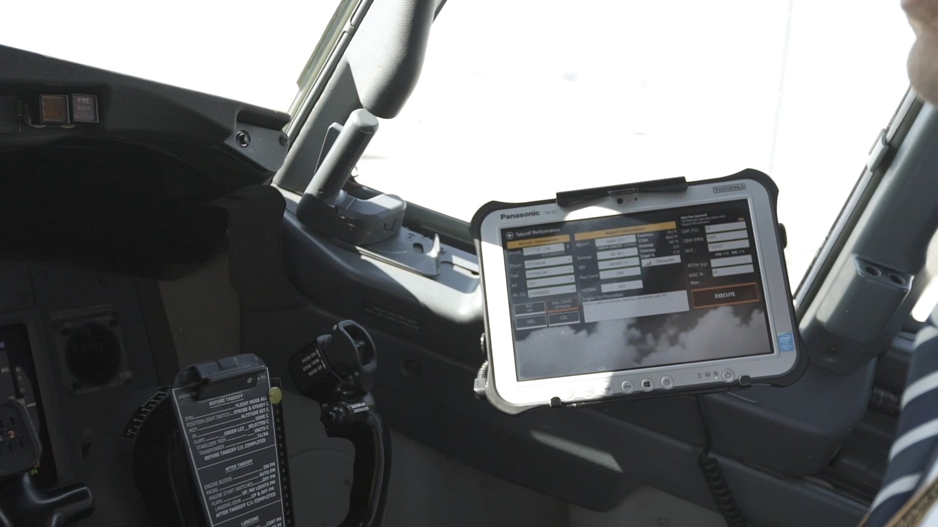 Image: panasonic_toughpad_fz-g1.jpg