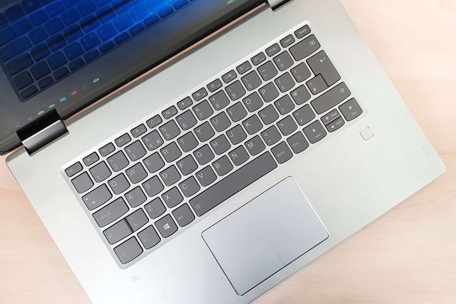 Image: lenovo_yoga_7.jpg